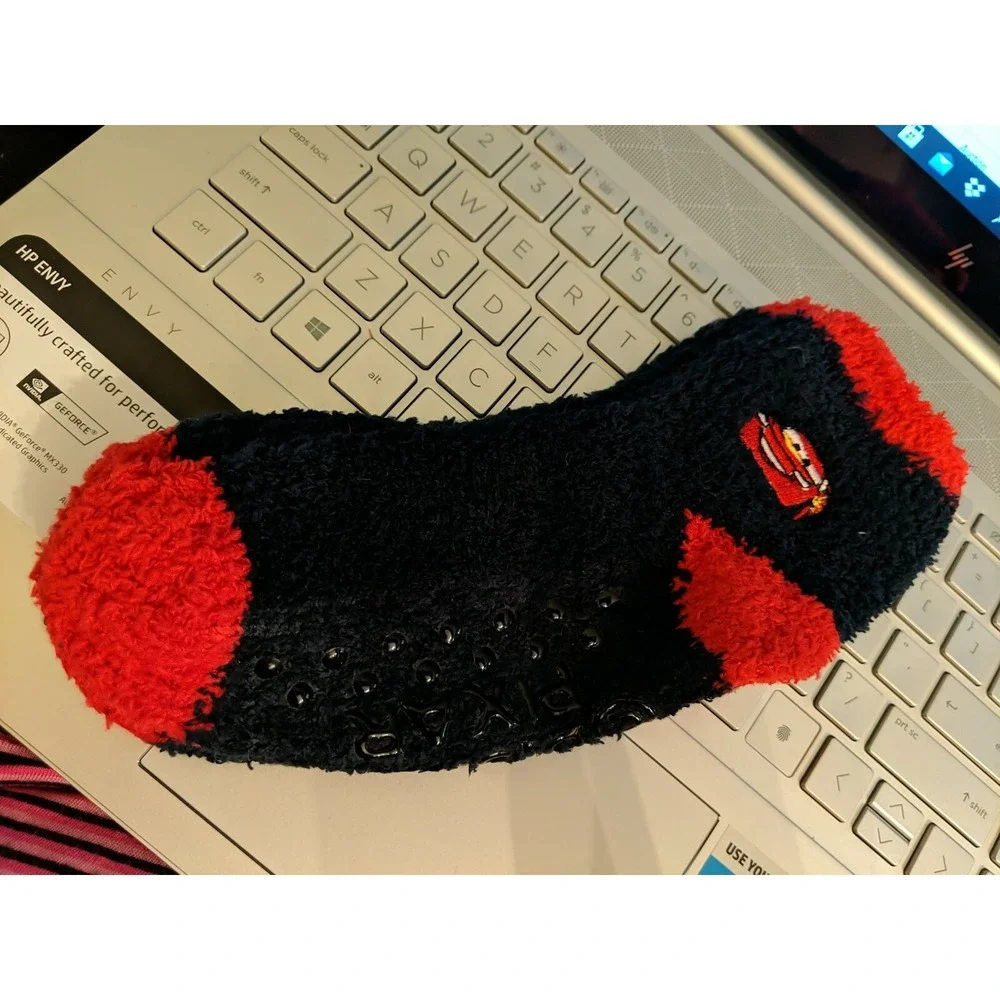 Disney Pixar cars socks size 6-8 lightening McQueen NEW‎